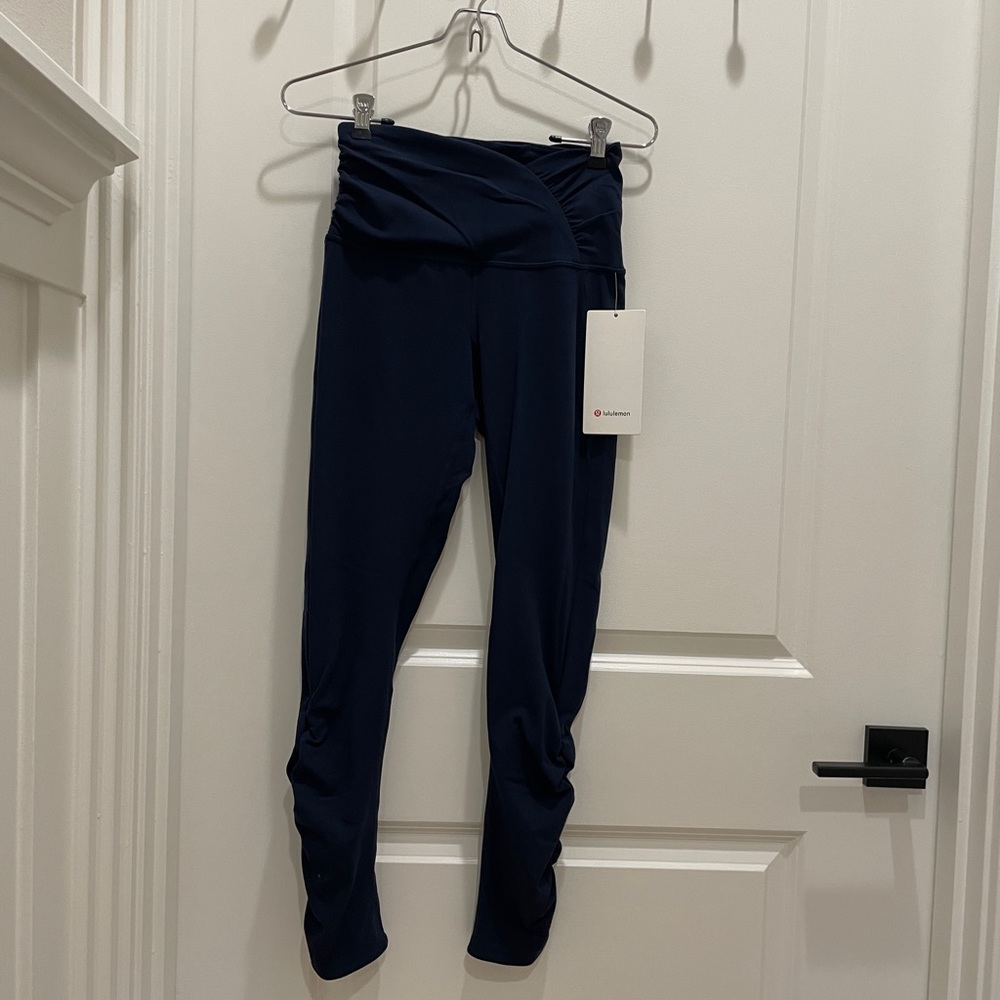 Lululemon Align Pant 25” size 6